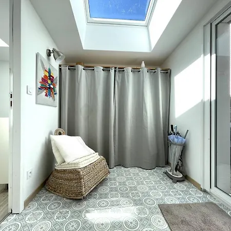 Maison De Charme Avec Terrasse A - Ref 550 *